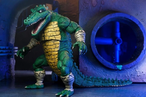 Teenage Mutant Ninja Turtles Leatherhead (Mirage Comics) Deluxe Action Figure by Neca