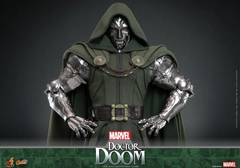 Marvel Comics CMS022 Doctor Doom 1/6 Scale Collectible Figure by Hot Toys