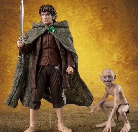 The Lord of the Rings S.H.Figuarts Frodo Baggins & Gollum Action Figure by Bandai