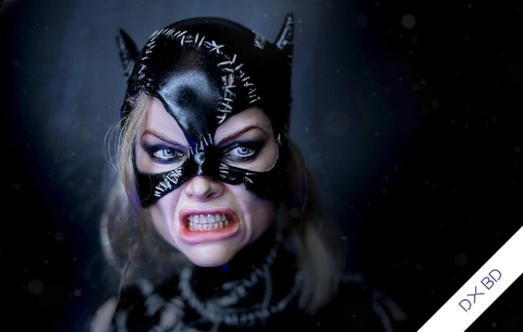 Batman Returns Catwoman (DX Battle Damaged) 1/6 Scale Figure by JazzInc Dioramas