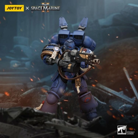 JT00072 Warhammer 40,000: Space Marine 2 Ultramarines Brother Chairon 1/18 by JoyToy