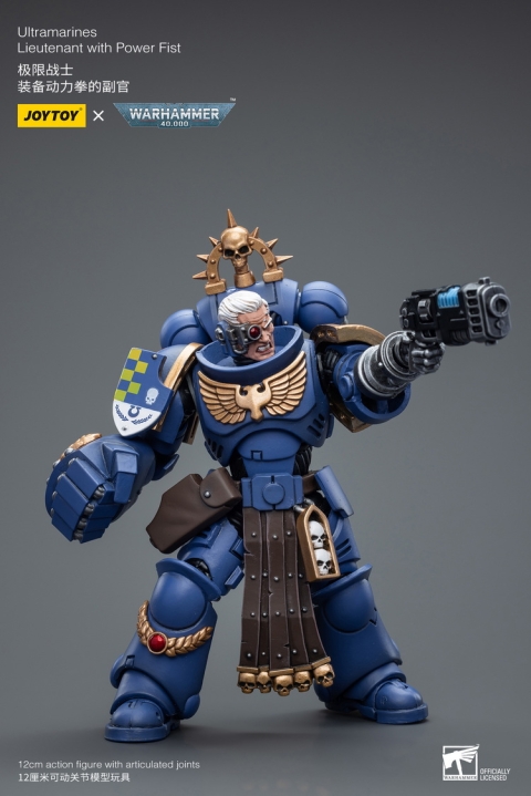 JT7677 1/18 Ultramarines Lieutenant with Power Fist By Joytoy