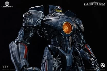 Pacific Rim Heavy Mecha Gipsy Danger Action Figure