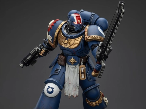 JT01369 Warhammer 40,000: Space Marine 2 Ultramarines Lieutenant Titus (Collectors Edition)