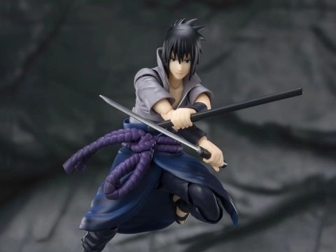Naruto: Shippuden S.H.Figuarts Sasuke Uchiha (He Who Bears All Hatred) by Bandai